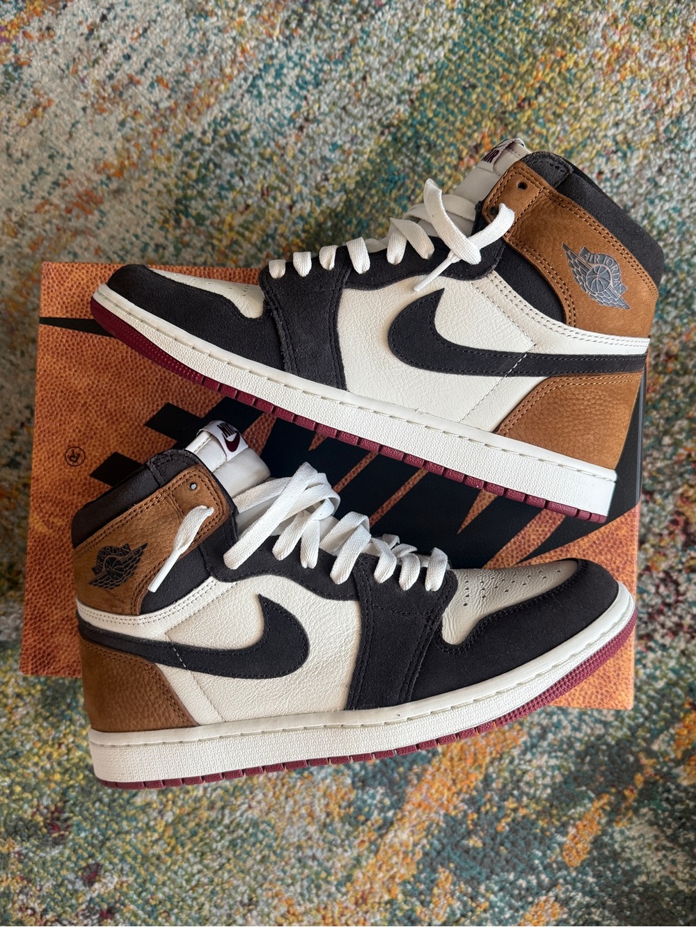 Nike Air Jordan 1 Retro High OG- Love Letter